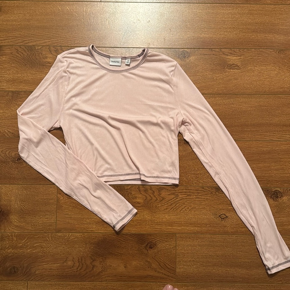 SUNDAY BEST Size M pink crop long sleeve
